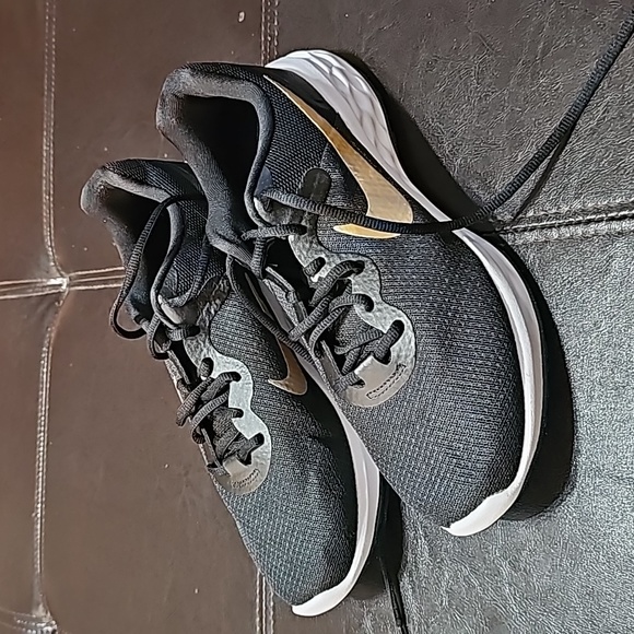 Nike Running Shoes - Picture 3 of 3